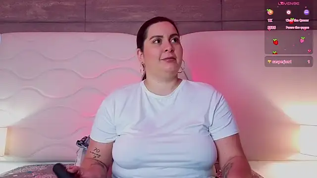 Snapshot of RachelCarlton chatting on June 22, 11:51 am RachelCarlton online show from June 22, 11:51 am