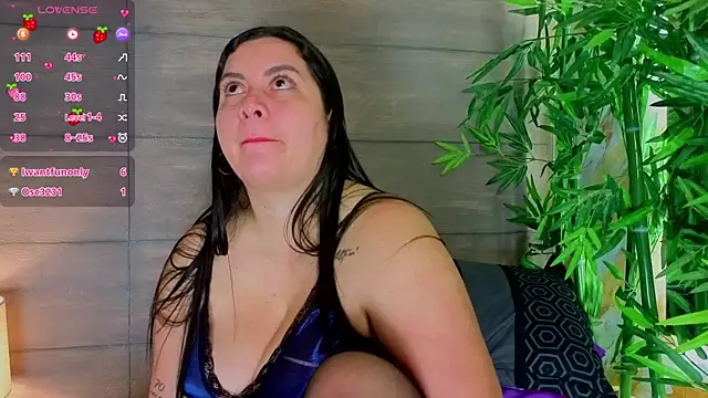 Snapshot of RachelCarlton chatting on July 10, 11:57 am RachelCarlton online show from July 10, 11:57 am