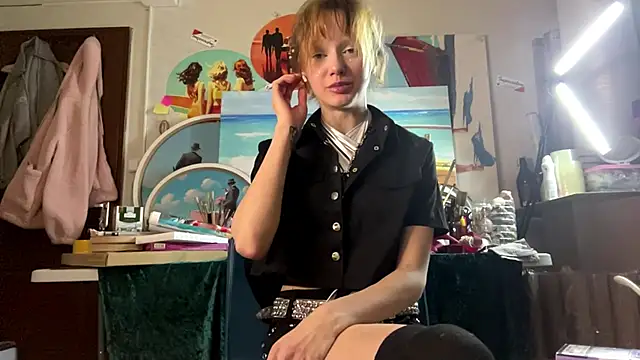 Snapshot of sarawhisperr chatting on April 25, 7:22 pm sarawhisperr online show from April 25, 7:22 pm