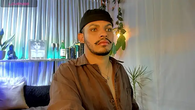 Snapshot of JaviCollins- chatting on May 28, 3:42 pm JaviCollins- online show from May 28, 3:42 pm