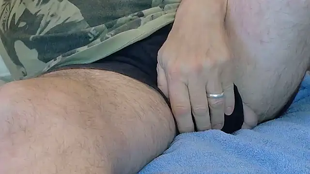 Snapshot of KinkCentral chatting on July 5, 8:27 pm KinkCentral online show from July 5, 8:27 pm