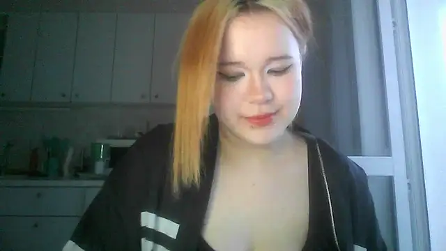 Snapshot of Amanda_Mia_ chatting on June 30, 4:08 pm Amanda Mia online show from June 30, 4:08 pm