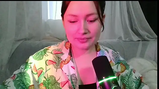 Tendre Amelia online show from May 21, 5:20 pm