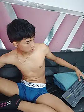 Snapshot of KevCokk chatting on May 25, 8:15 pm KevCokk online show from May 25, 8:15 pm