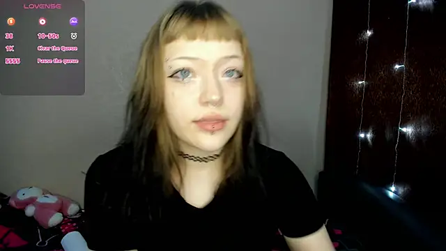 Snapshot of urmelodyy chatting on May 5, 9:12 pm urmelodyy online show from May 5, 9:12 pm