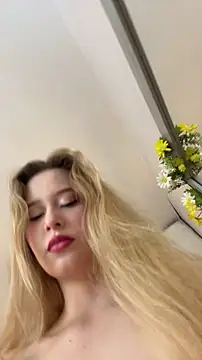 Snapshot of EmaVega chatting on May 4, 12:34 pm EmaVega online show from May 4, 12:34 pm