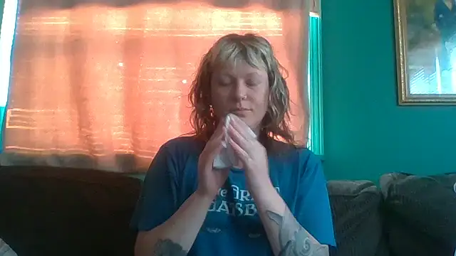RosieSwitchBitch online show from June 27, 11:15 am