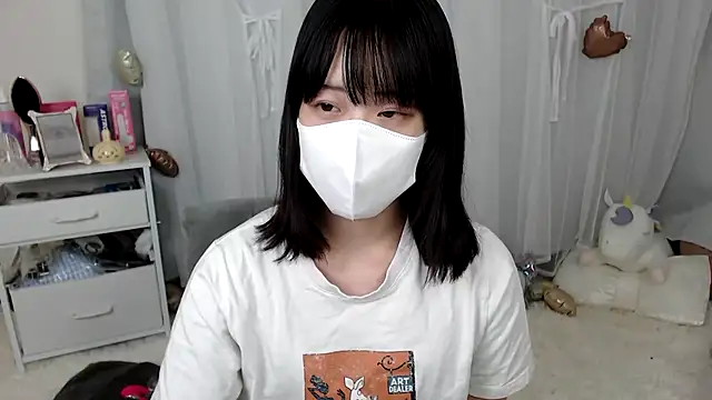 mii  tan online show from May 29, 1:09 pm