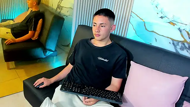 Andres Tay online show from May 8, 7:19 pm