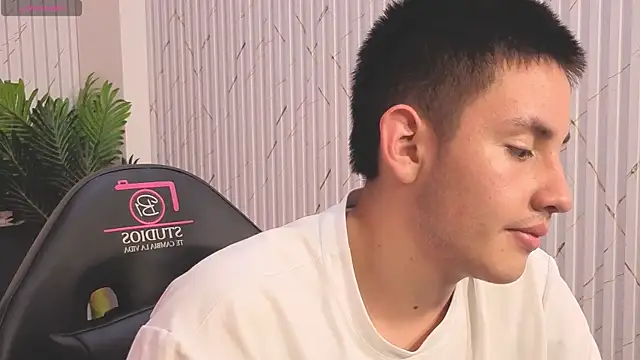 Andres Tay online show from May 28, 9:06 am