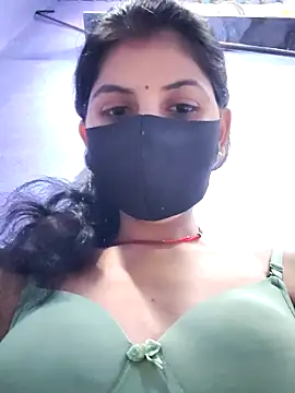 Snapshot of RUHI_1143 chatting on May 5, 8:44 am RUHI 1143 online show from May 5, 8:44 am
