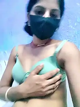 Snapshot of RUHI_1143 chatting on May 9, 7:19 pm RUHI 1143 online show from May 9, 7:19 pm