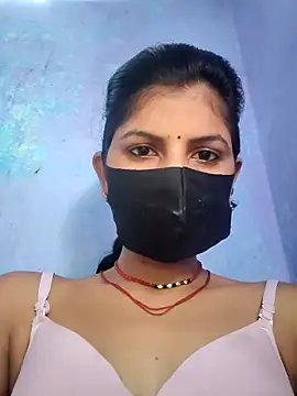 Snapshot of RUHI_1143 chatting on May 23, 3:34 am RUHI 1143 online show from May 23, 3:34 am