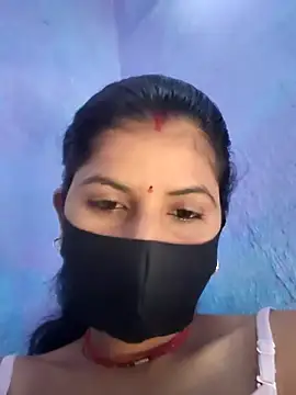 Snapshot of RUHI_1143 chatting on June 22, 4:42 am RUHI 1143 online show from June 22, 4:42 am