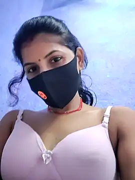 Snapshot of RUHI_1143 chatting on July 2, 10:43 am RUHI 1143 online show from July 2, 10:43 am