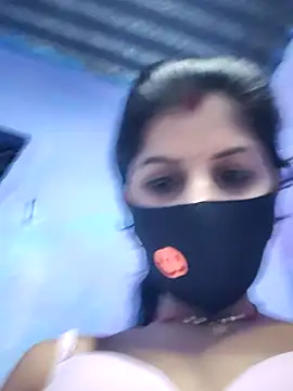Snapshot of RUHI_1143 chatting on July 7, 11:53 pm RUHI 1143 online show from July 7, 11:53 pm