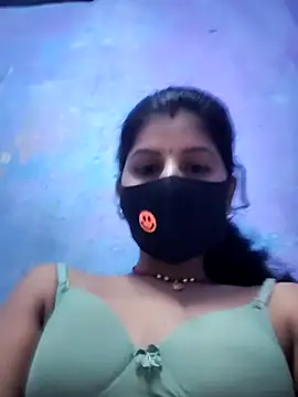 Snapshot of RUHI_1143 chatting on July 13, 9:28 pm RUHI 1143 online show from July 13, 9:28 pm