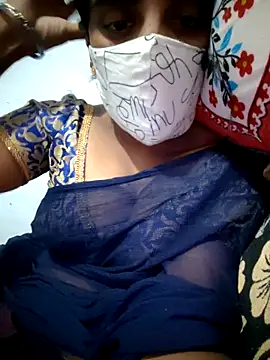 Snapshot of Tamil_Hot_HoneyBee chatting on May 11, 2:56 pm Tamil Hot HoneyBee online show from May 11, 2:56 pm