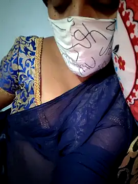 Snapshot of Tamil_Hot_HoneyBee chatting on May 11, 4:26 pm Tamil Hot HoneyBee online show from May 11, 4:26 pm