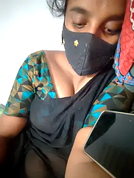 Snapshot of Tamil_Hot_HoneyBee chatting on May 14, 3:57 am Tamil Hot HoneyBee online show from May 14, 3:57 am