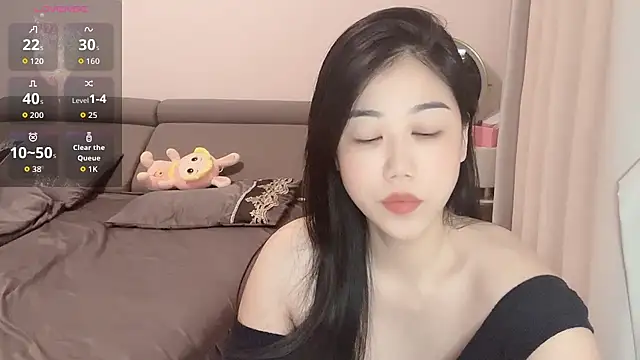 Snapshot of F-Yuwei chatting on July 11, 10:29 am F-Yuwei online show from July 11, 10:29 am