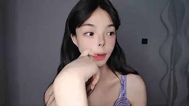Zhizhi-99 online show from July 5, 7:43 pm