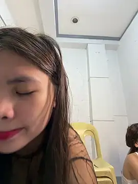 3mariaspinay69 online show from May 18, 2:18 am