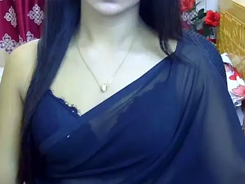 Snapshot of Alina_Nur chatting on July 17, 6:02 pm Alina Nur online show from July 17, 6:02 pm