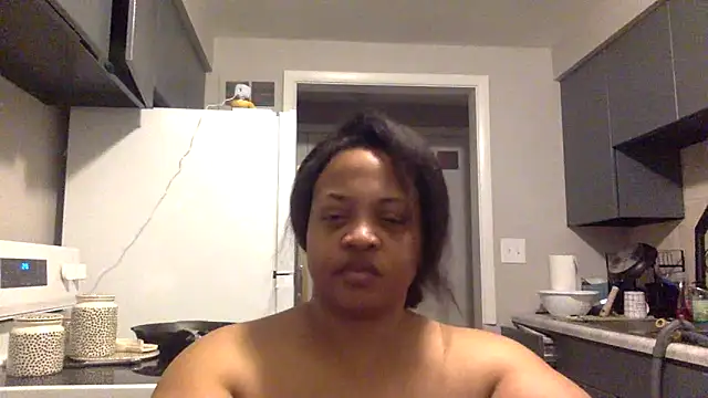 Snapshot of richierichelle chatting on May 18, 7:47 am richierichelle online show from May 18, 7:47 am