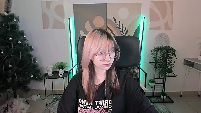 NyxCalderra online show from May 8, 8:52 am