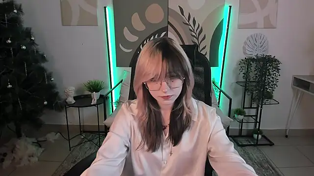 NyxCalderra online show from May 9, 4:39 am