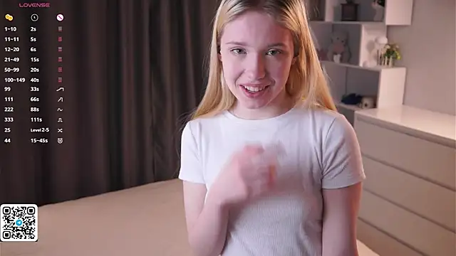 Sweet Love Lily online show from May 26, 8:27 pm