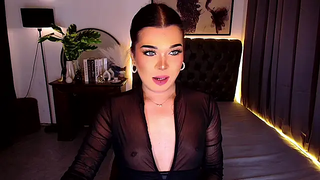 Snapshot of Empress_Candice chatting on May 23, 9:35 am Empress Candice online show from May 23, 9:35 am