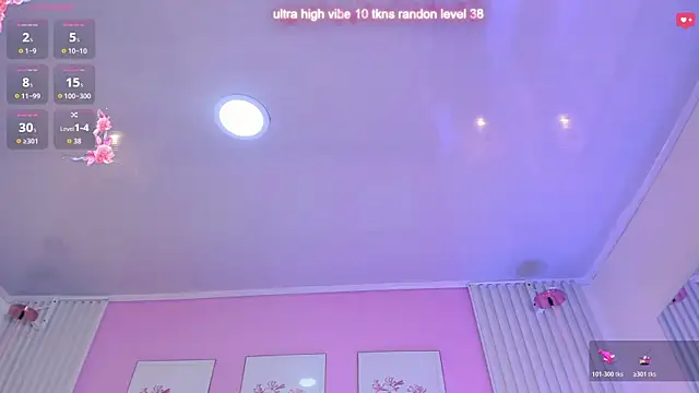 Snapshot of Ariana_west_ chatting on May 9, 12:54 pm Ariana west online show from May 9, 12:54 pm