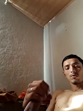 Snapshot of casadocalixaba028 chatting on May 2, 11:04 am casadocalixaba028 online show from May 2, 11:04 am