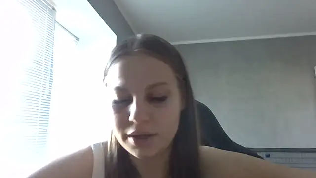  Linsyy ee  online show from May 8, 2:33 pm