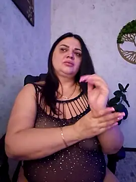 -CUTE-EVVIL- online show from May 1, 6:12 pm