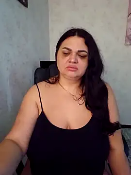-CUTE-EVVIL- online show from May 20, 7:09 pm