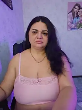 -CUTE-EVVIL- online show from May 28, 7:11 pm