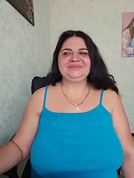 -CUTE-EVVIL- online show from May 29, 7:28 am
