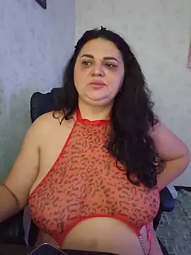 Snapshot of -CUTE-EVVIL- chatting on June 30, 6:42 pm -CUTE-EVVIL- online show from June 30, 6:42 pm