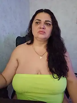 Snapshot of -CUTE-EVVIL- chatting on July 3, 7:31 pm -CUTE-EVVIL- online show from July 3, 7:31 pm