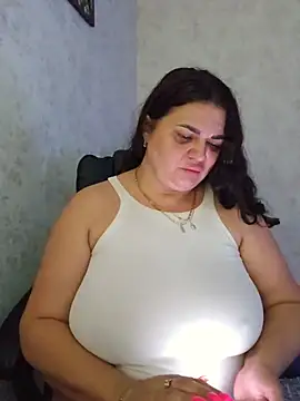 Snapshot of -CUTE-EVVIL- chatting on July 13, 9:06 pm -CUTE-EVVIL- online show from July 13, 9:06 pm