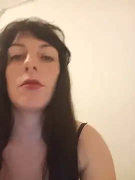Snapshot of Valeriadolce chatting on May 6, 7:52 pm Valeriadolce online show from May 6, 7:52 pm