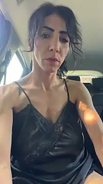 Snapshot of Yasmiinee chatting on May 8, 3:50 pm Yasmiinee online show from May 8, 3:50 pm