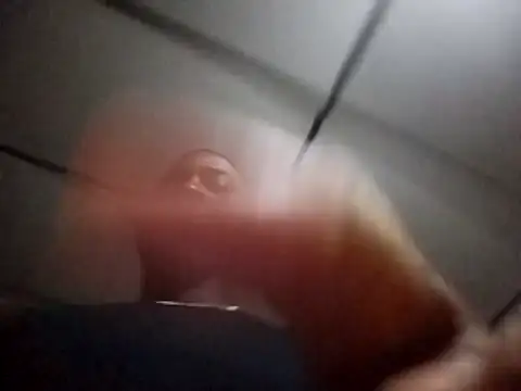 Snapshot of Hector-black chatting on April 28, 4:39 am Hector-black online show from April 28, 4:39 am