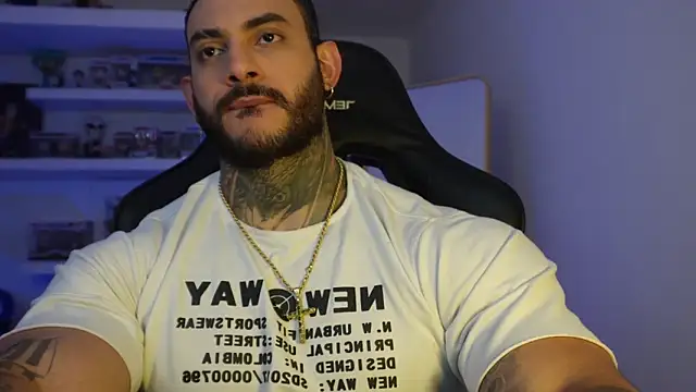 Snapshot of iamjackc_ chatting on May 14, 5:09 pm iamjackc online show from May 14, 5:09 pm