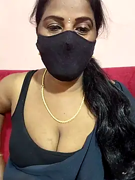 Snapshot of Sunitha-tamilponu chatting on May 4, 6:04 pm Sunitha-tamilponu online show from May 4, 6:04 pm