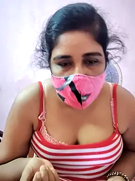 Snapshot of Rulali_44 chatting on April 26, 6:05 pm Rulali 44 online show from April 26, 6:05 pm