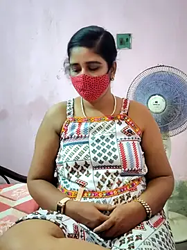 Snapshot of Rulali_44 chatting on May 4, 2:24 pm Rulali 44 online show from May 4, 2:24 pm